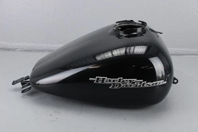 Harley Street Glide FLHX 2011 usada - tanque de combustible gasolina negro Foto 1 de 4