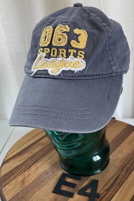 PLAZA INFANTIL "063 LIGA DEPORTIVA" SOMBRERO GRIS AJUSTABLE EDAD 8-14 EN MUY BUENA CONDICIÓN E4 Foto 1 de 2