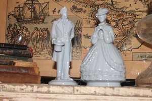Crownford China - Man & Woman Figurines - Blue - Set of 2 - Picture 1 of 3