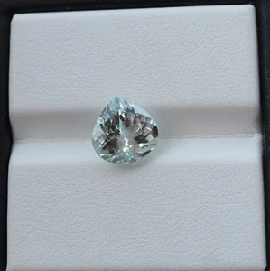 Piedra preciosa de aguamarina incolora natural de 8,7 mm talla corazón 1,96 quilates - Imagen 1 de 6