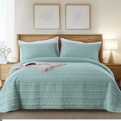 Luxury Velvet Quilt Set 3 Pieces Oversize King,Soft Bedspread Coverlet with 2 - Image 1 of 4