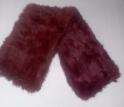 Annabelle New York Bufanda de Piel de Conejo Real Borgoña Rojo Infinito Cuello Calentador Foto 1 de 4