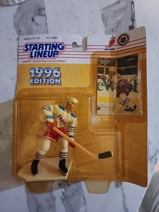 1996 Brian Leetch Starting Lineup NY Rangers Action Figure with Card - Picture 1 of 2