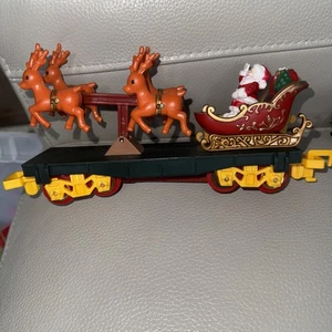 1993 Toy State Industrial North Pole Magic Train Santa Sleigh & Reindeer Car - Picture 1 of 1
