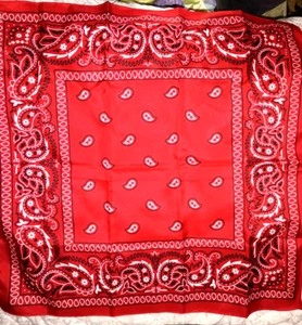 Roter Paisley Schal rot schwarz weiß 20x20 in 100% Polyester - Bild 1 von 5
