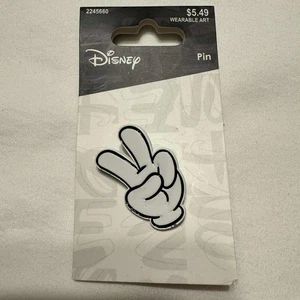 Prendedor Disney Mano Mickey Mouse Signo Paz Blanco Negro Usable Arte - Imagen 1 de 6