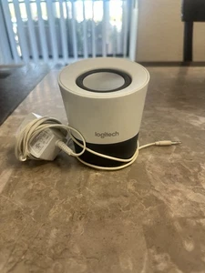 Logitech Z50 Portable Mini Speaker for Smartphone, Tablet & PC, AC Power & 3.5mm - Picture 1 of 2