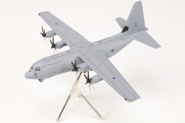 G2RAF713 GeminiJets C-130J Super Hercules 1/200 Model ZH886 RAF No