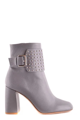 Botines RED VALENTINO $900 37.5 Italia Gris Tacón Bloque Tachuelas Detalles en el Tobillo Foto 1 de 4