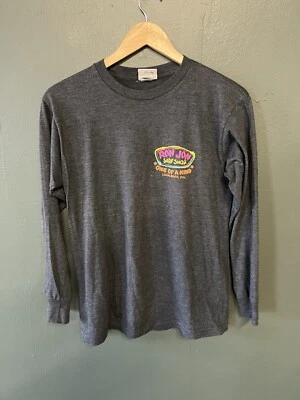 Camiseta Y2K Ron Jon Surf Shop Para Hombres Gris Manga Larga Gráfica Talla Pequeña Foto 1 de 3