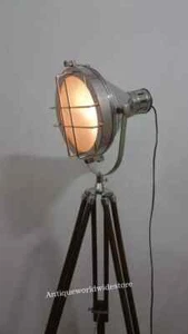 VINTAGE OLD STRAND FILM MOVIE THEATER STAGE LAMP LIGHT TRIPOD LIGHT - Picture 1 of 4