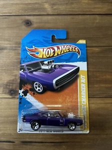 Hot Wheels 2011 New Models ‘70 Dodge Charger R/T - Picture 1 of 1