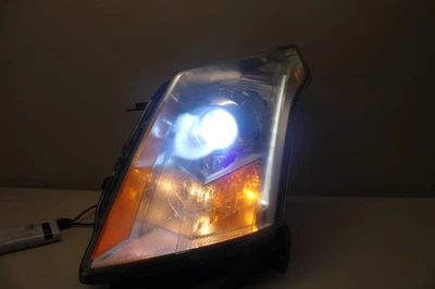 10-16 CADILLAC SRX CONDUCTOR LADO IZQUIERDO OCULTO XENÓN FARO FARO Foto 1 de 4