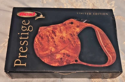 FLEXI DOG LEAD, VINTAGE, 2,5, 16 PÉS, ACABAMENTO COM APARÊNCIA DE GRÃO DE MADEIRA, EDIÇÃO LIMITADA - Imagem 1 de 4