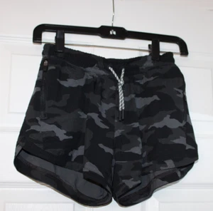 Athleta Girl Shorts Size XL 14 Camo Print All Play 3” Zip Pockets Black Gray - Picture 1 of 3