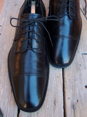 Sapatos sociais masculinos casuais JOHNSTON MURPHY biqueira Oxford preta fina tamanho 8,5M novo sem etiquetas - Imagem 1 de 4