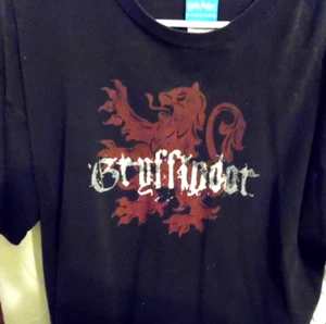 Harry Potter Gryffindor Shirt Size XL Used - Picture 1 of 3