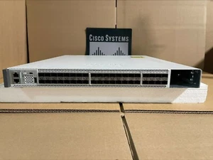 Conmutador Cisco C9500-40X-A 40 puertos 10G con doble fuente de alimentación - Imagen 1 de 12