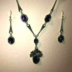 ELEGANTES LILA VIKTORIANISCHER STIL 3 ROSEN HALSKETTE OHRRING SET DK SILBER PL MONTIERUNGEN - Bild 1 von 10