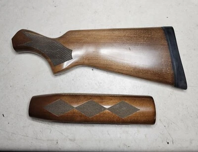 Culata de madera a cuadros Winchester 1200 1300 120 Ranger y guardabarros de diamante VER PiCs Foto 1 de 4