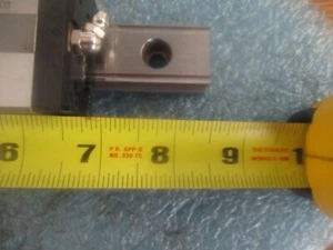 THK 81/2" Linearschiene mit zwei SSR25 Tischen - Bild 1 von 3