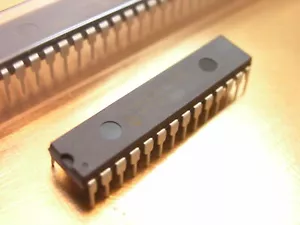PIC18F258-I/SP Microcontroller Microchip 32K code 40MHz Microchip - Picture 1 of 3