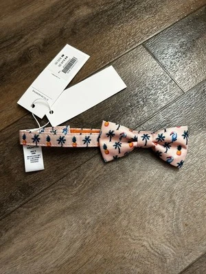 JANIE AND JACK NWT Palm Tree Pineapple Toucan Peach Colored Bow tie 0-24 months - Image 1 of 3