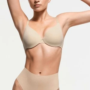 Neu mit Etikett Skims glättender Intim-BH volle Abdeckung leicht gefüttert in Ton - 34B - Bild 1 von 9