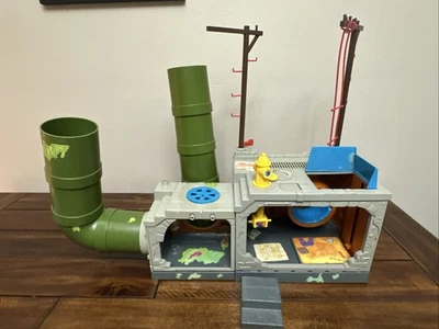 Teenage Mutant Ninja Turtles 1989 guarida de alcantarillado juego incompleto con piezas adicionales Foto 1 de 4