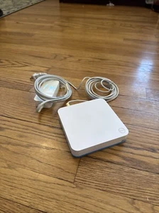AIRTV UIW4010ECH Streaming Media Player & AC Power Adapter - No Remote - Picture 1 of 5