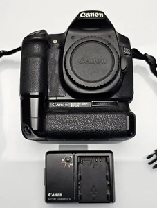 Canon EOS 50D DSLR Camera + BG E2 Grip Charger 2 Batteries - Picture 1 of 17