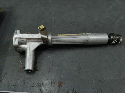 Peugeot 404 Oil Pump - Pompe A' Huile - 100115 - Image 1 of 4