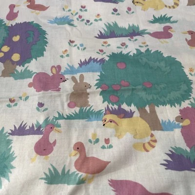 Tela de algodón con estampado animal de California Fun Zone de Robert Hoffman de colección Foto 1 de 4