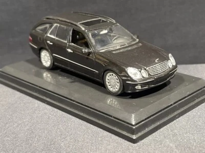 Mercedes-Benz E-Class T-Model W211 2003-2006 Black Met 1:43 Diecast - Image 1 of 4