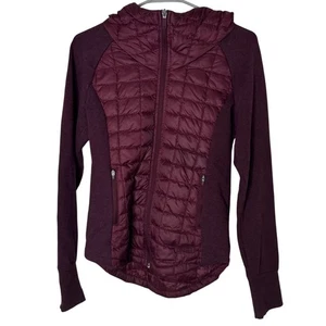 Chaqueta The North Face Endeavor ThermoBall híbrida acolchada con capucha XS granate para mujer - Imagen 1 de 9