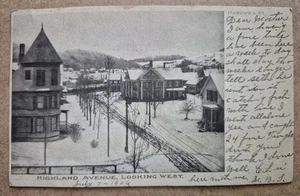 Hardwick, VT.  Highland Avenue,  Looking West  - 1906 Postcard - Picture 1 of 2