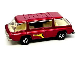 Matchbox Lesney Superfast 22 Freeman Intercity Commuter in magenta, labels mint! - Picture 1 of 3