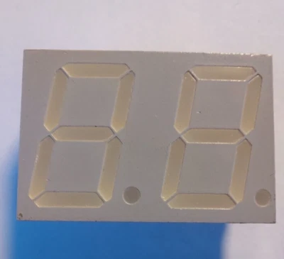 HDSP-5323 afficheur numérique  double  chiffre rouge   Ht 18 x 25 mm    HP - Photo 1/2