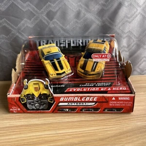 2007 Transformers Bumblebee Evolution of A Hero Target Exclusive Deluxe 2-Pack - Bild 1 von 5