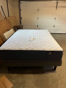 Serta fulton elite queen mattress with adjustable foundation. - Picture 1 of 2