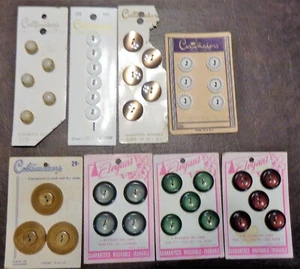 LOTTO MISTO NUOVO VECCHIO STOCK ELEGANTE COSTUME Bottoni da Cucire Vintage su 8 Carte - Foto 1 di 3