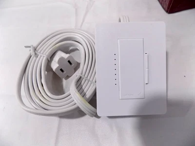 Lutron Maestro Single Receptacle Wireless Table Top Dimming Module MRF2-3LD-WH Foto 1 de 4