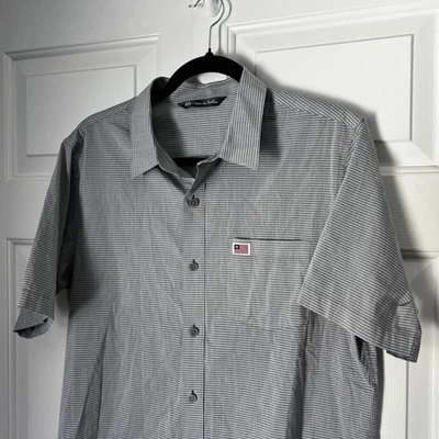 Travis Mathew Button Down Shirt Gray White Stripe Golf Flag Logo Size Medium - Image 1 of 4