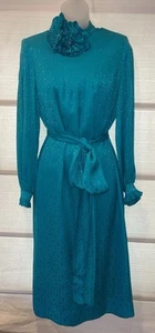 Abito a tubino Nina Ricci in seta giada ~ fiori scollo ~ cintura ~ foderato ~ euro 38 US 6 ~ EVC - Foto 1 di 17