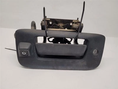 2007-14 GMC SIERRA 2500 PICKUP Exterior Tailgate Door Handle W Camera Opt A60  - Image 1 of 4