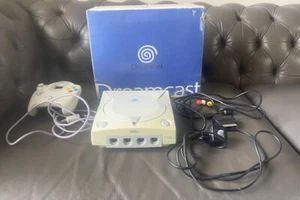 Sega Dreamcast Console PAL – Boxed with all paperwork and discs - Working - Picture 1 of 13
