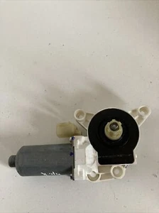 Motor ventana delantera derecha Chrysler Sebring 0130821477 original 2008 convertible - Imagen 1 de 7