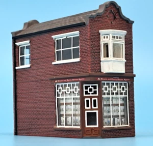 Hornby Skaledale R8968 - OO Gauge - Mawes & Plenty Estate Agents - Picture 1 of 9