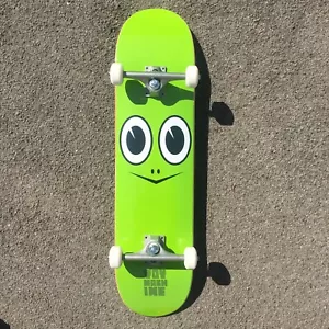 TOY MACHINE SKATEBOARDS COMPLETE FULL SET UP TURTLE FACE 8.00" FREE TOOL NEW - Picture 1 of 1