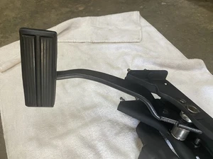 Mopar 1973 DART SWINGER Brake Pedal Assembly A-BODY 72-76 (FREE SHIP ) !!!! - Foto 1 di 17